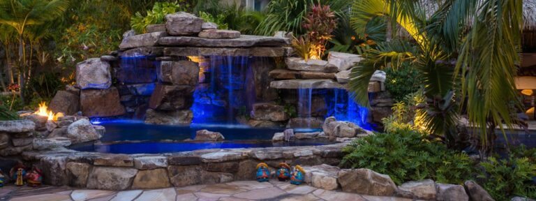 Backyard Renovation Contractors: Transforming Outdoor Spaces into Modern Retreats